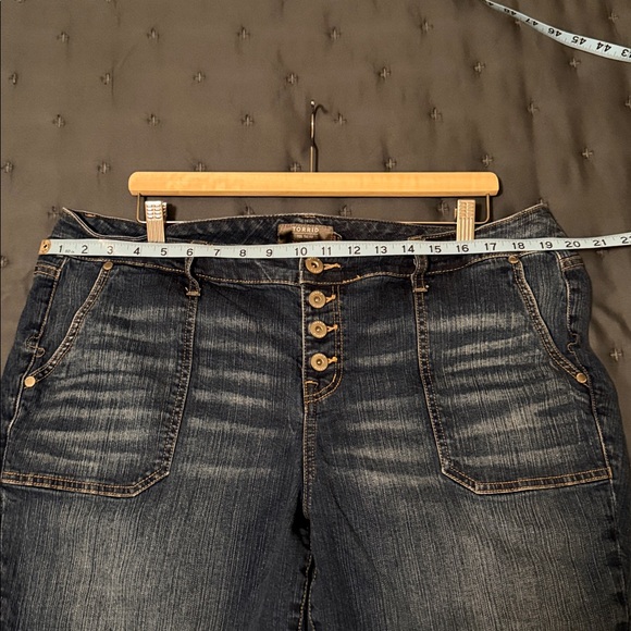 NWOT Torrid Dark Indigo Mid-Rise Skinny Jeans - Picture 6 of 10
